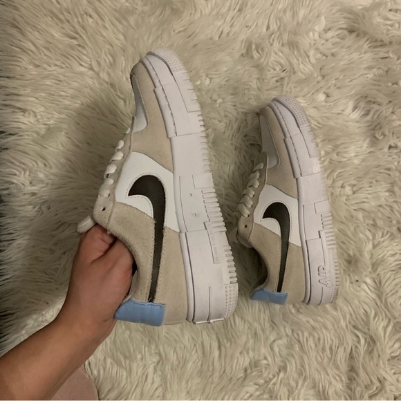 Nike Air Force 1 Pixel ‘Desert Sand’ - Picture 6 of 15